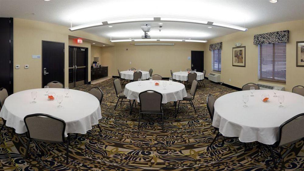 Express Pekin - Peoria Area By Ihg Hotel Pekin Heights