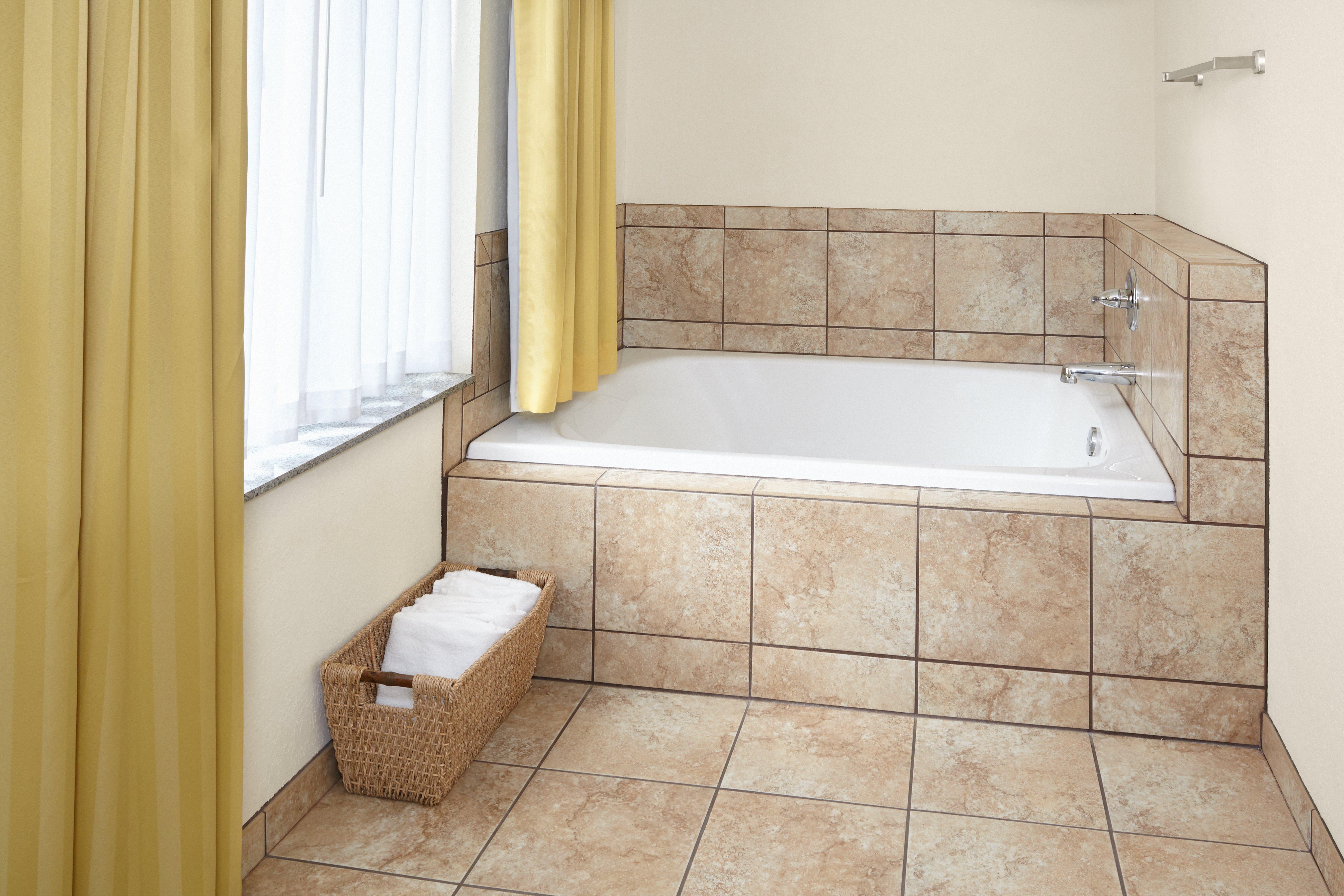 Express Pekin - Peoria Area By Ihg Pekin Heights