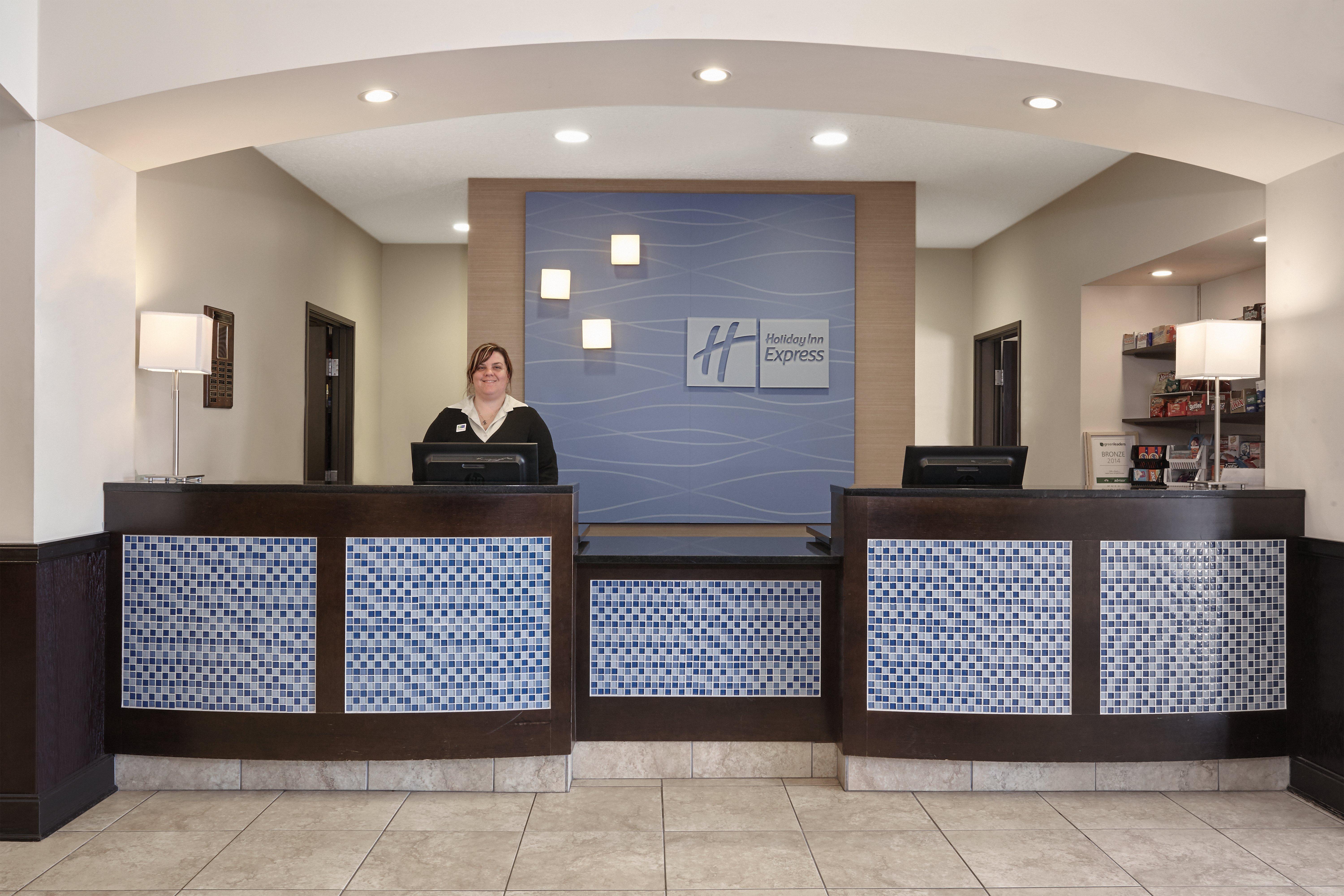 Express Pekin - Peoria Area By Ihg Pekin Heights