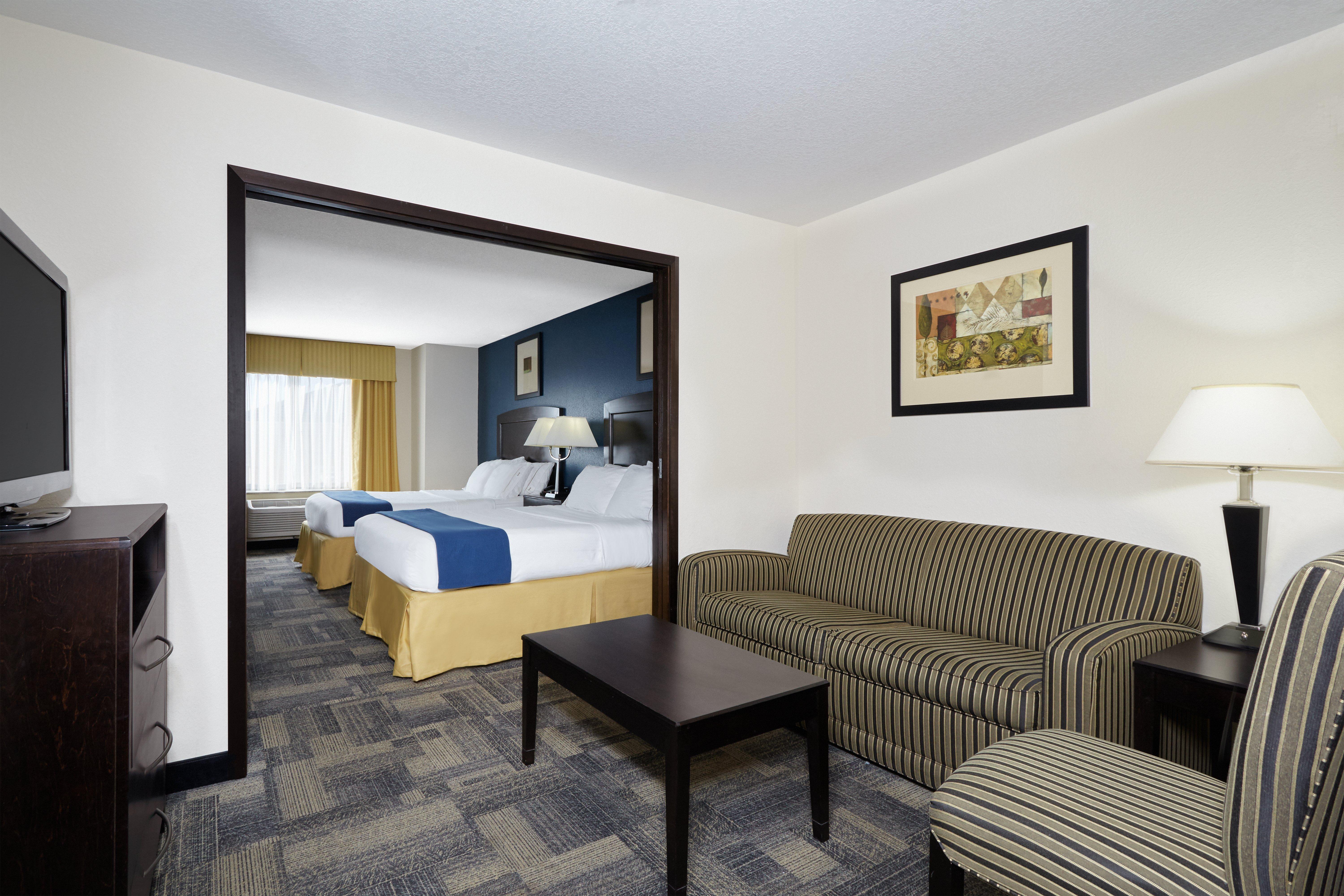 Express Pekin - Peoria Area By Ihg Hotel
