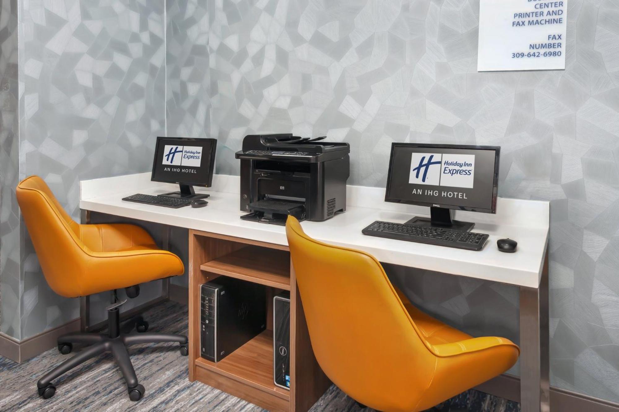 Express Pekin - Peoria Area By Ihg Pekin Heights