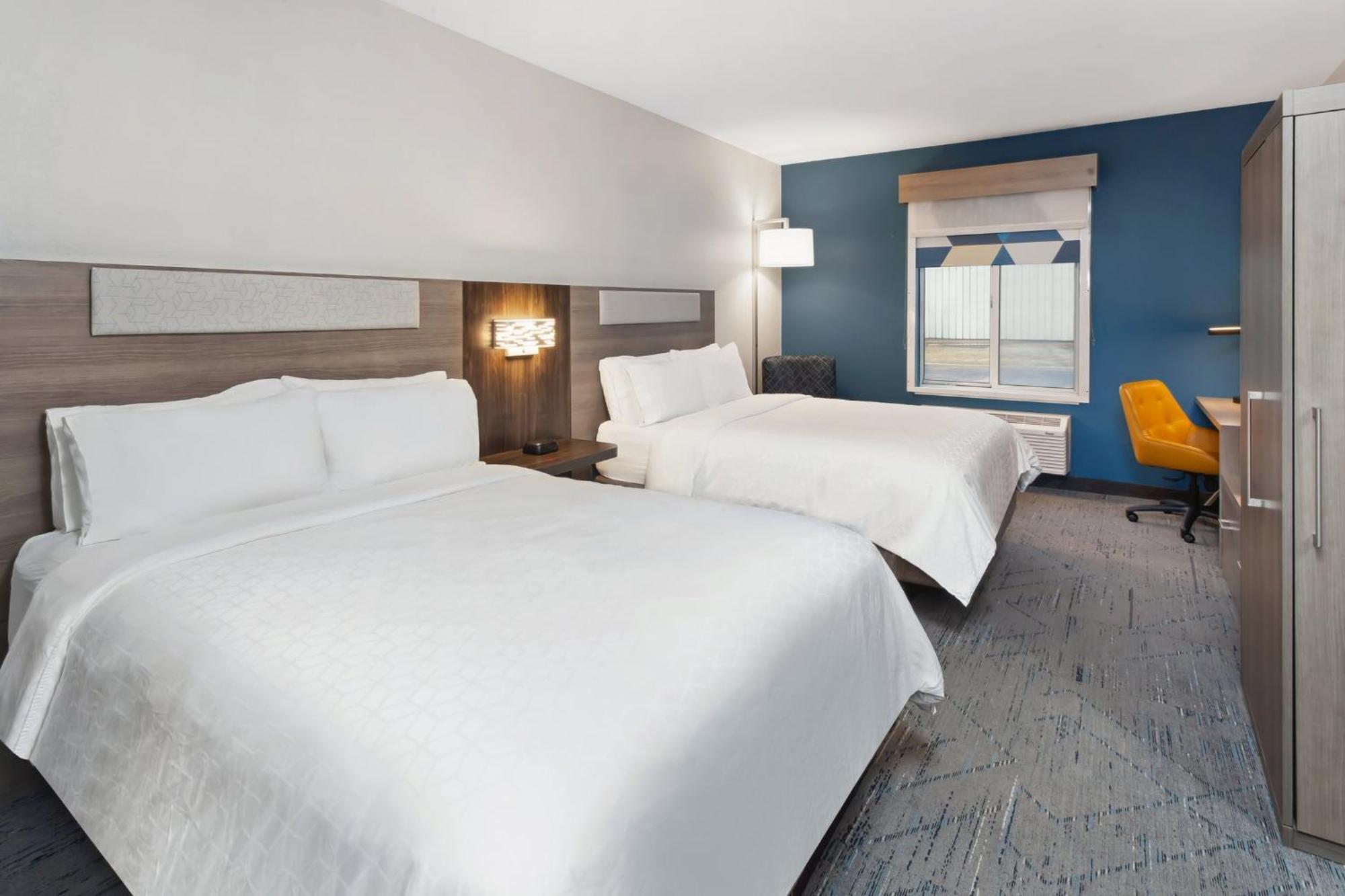 Express Pekin - Peoria Area By Ihg Hotel